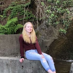 Meet your Posher, Lauren